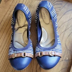 Dexflex Comfort Flats